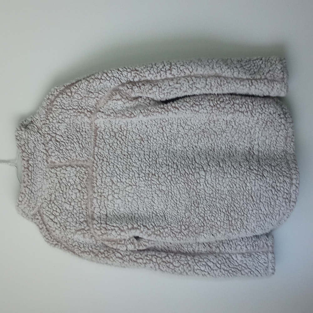 Thread and supply woman's xs cozy soft sweater gray and white in color - Picture 4 of 4